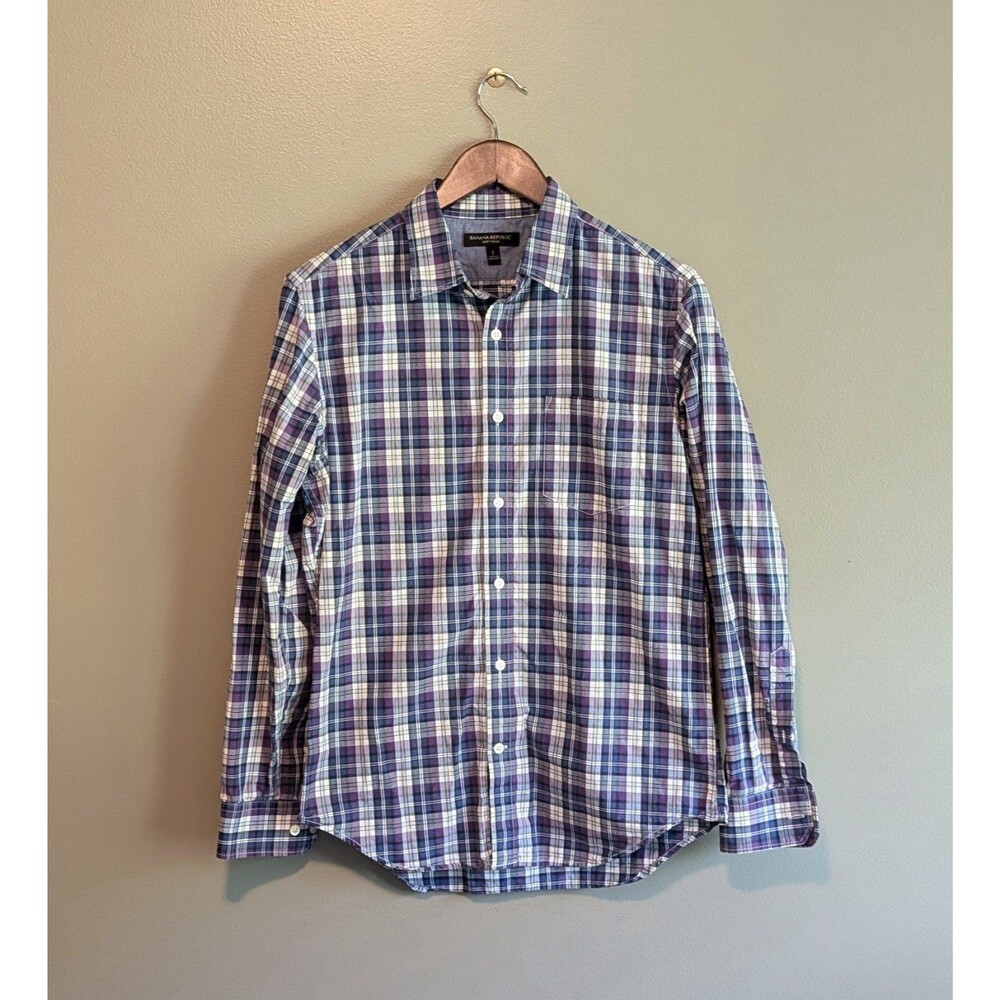 Banana Republic Mens Small Dress Shirt Button Up Purple Plaid Lightweight LS